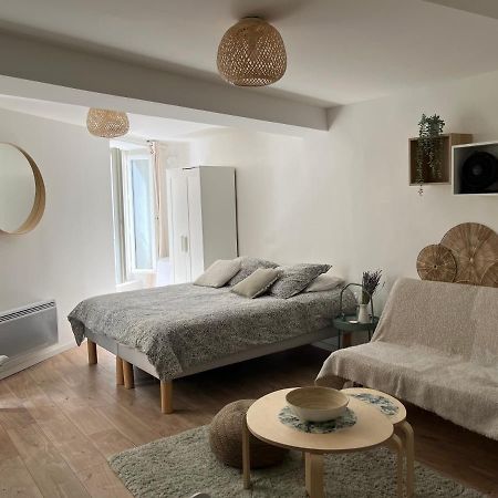 Studio Hyeres -Rue Pietonne Climatisation Lit 160 Tout Equipe - Sabrina Luaran gambar