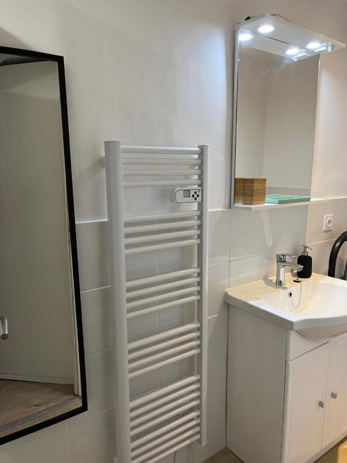 Studio Hyeres -Rue Pietonne Climatisation Lit 160 Tout Equipe - Sabrina Luaran gambar